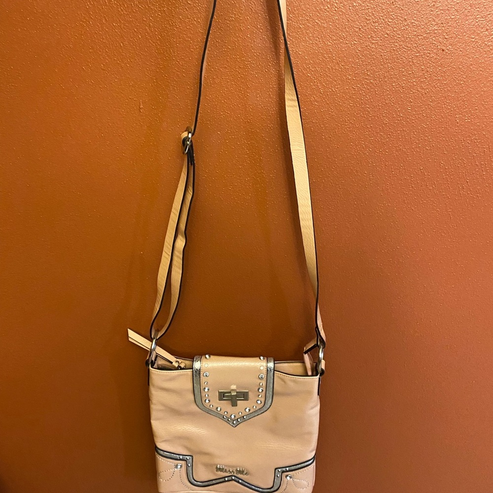 Miss Me Crossbody - Picture 2 of 8